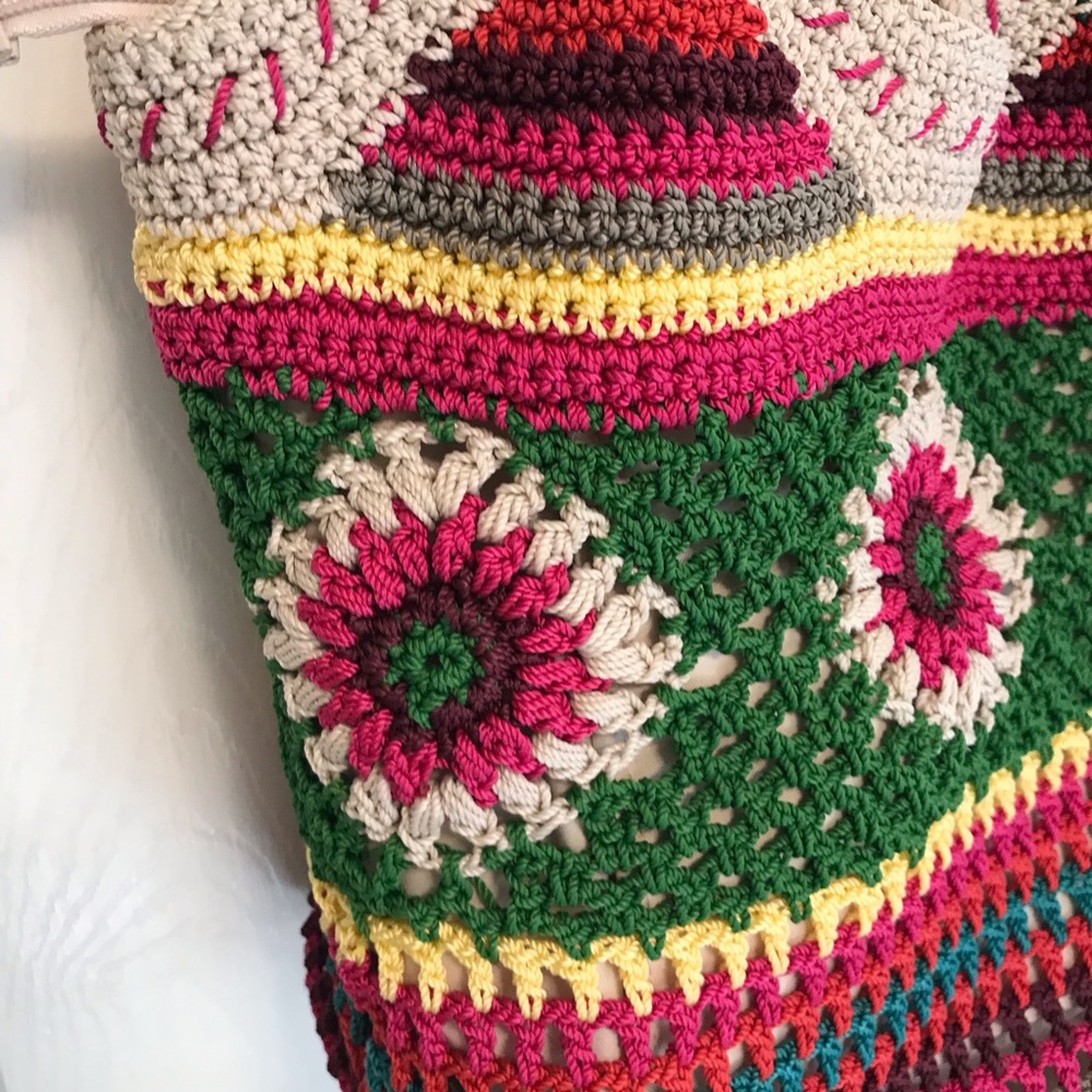The Sak Ellis Crochet Hobo Bag Boho Granny Square NWOT - Picture 11 of 16
